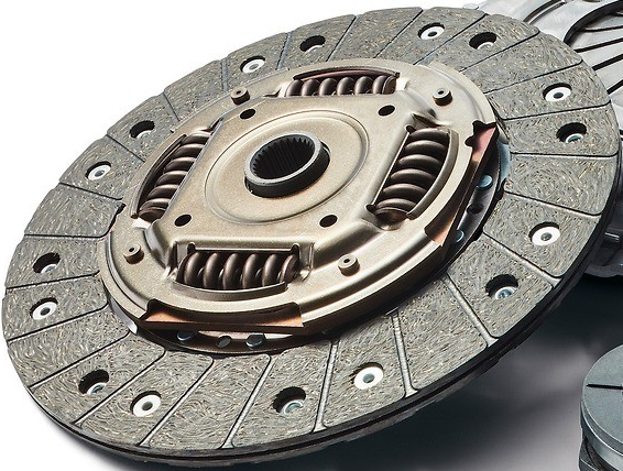 Воняет сцепление в машине механика